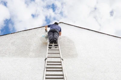 Peinture extérieure à Saint-Divy — façades et ravalement
